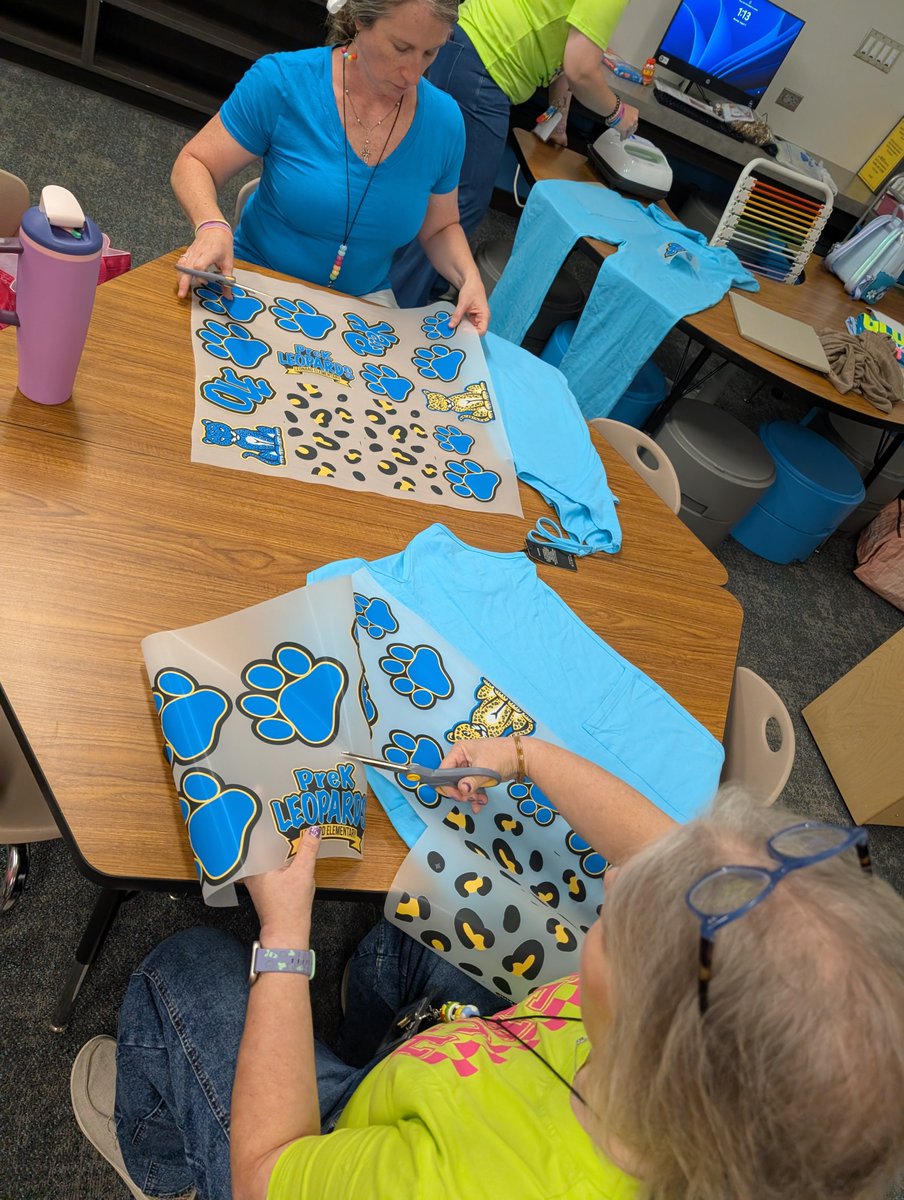 PreKMotruk's tweet photo. PreK had so much fun team building today! @OLE_Leopards https://t.co/G57iWaN2eV