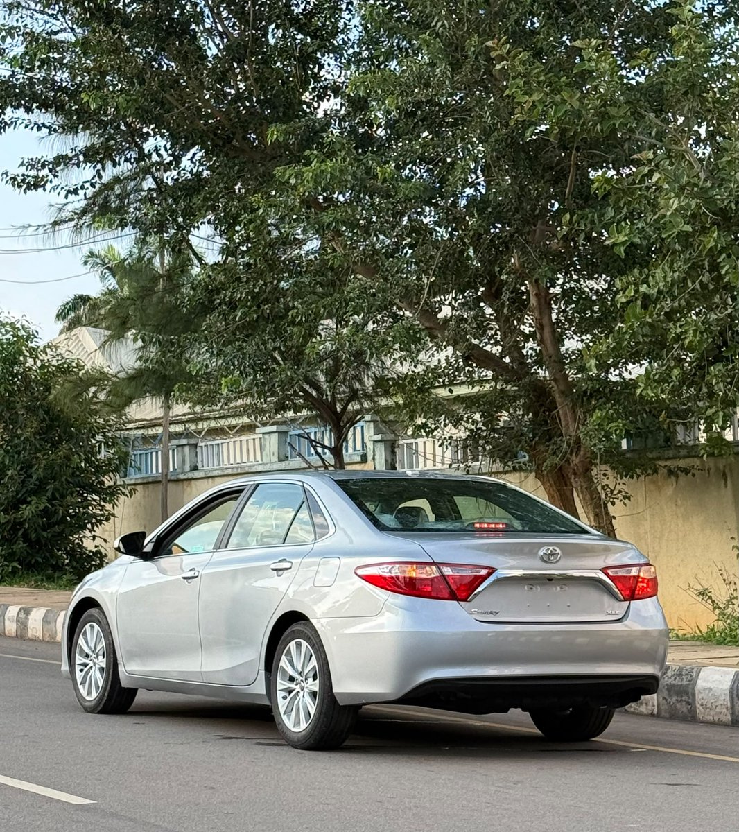 abberhs_17's tweet photo. 🚗: Foreign Used, 2017 Model Toyota Camry XLE.

🏷️: ₦16,000,000

📍: Kaduna.

📞: +2349069274163 https://t.co/USmsXZAw0C