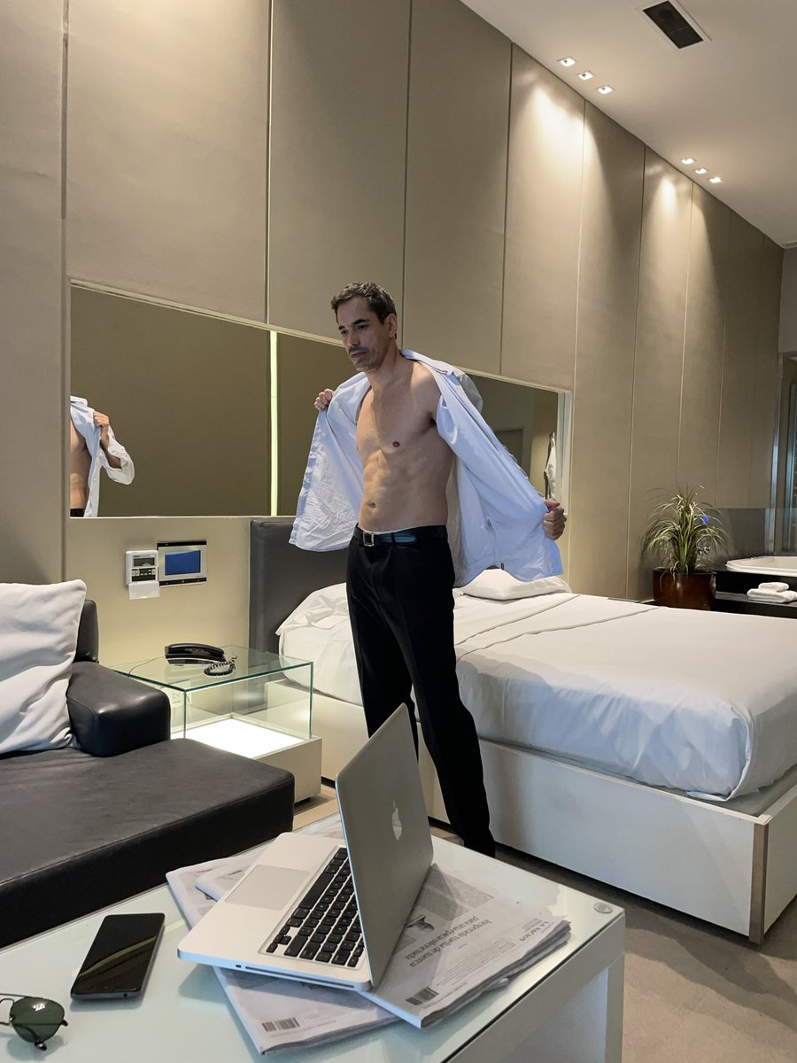 OnlyVelvetRogue's tweet photo. Business never really stops…
But every trip has its private moments.
The rest is waiting in my profile. 😉
#MensModel #ExecutiveLifestyle #OnlyFans https://t.co/7gpQtY16aF