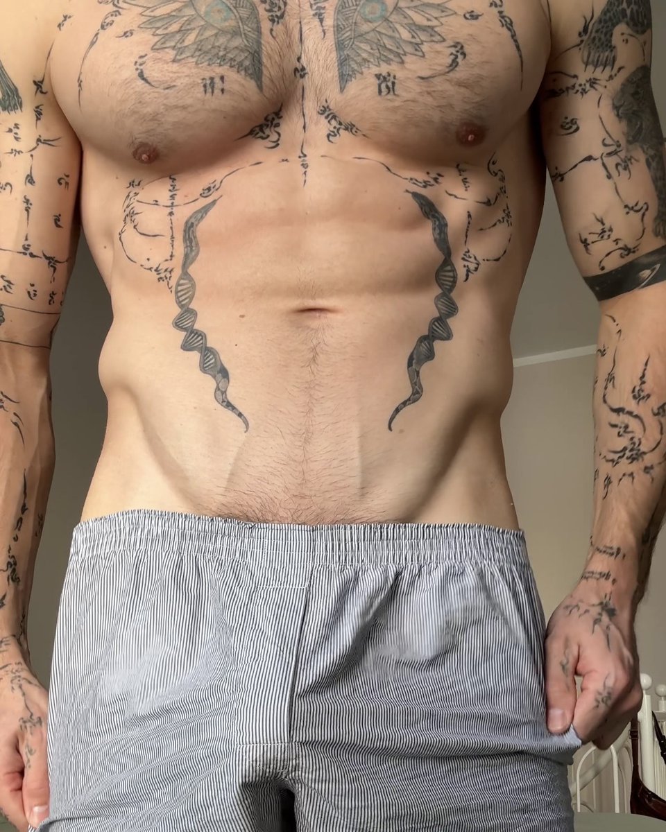 more_noah_'s tweet photo. follow the v-line https://t.co/Z5Y2GM5OiQ