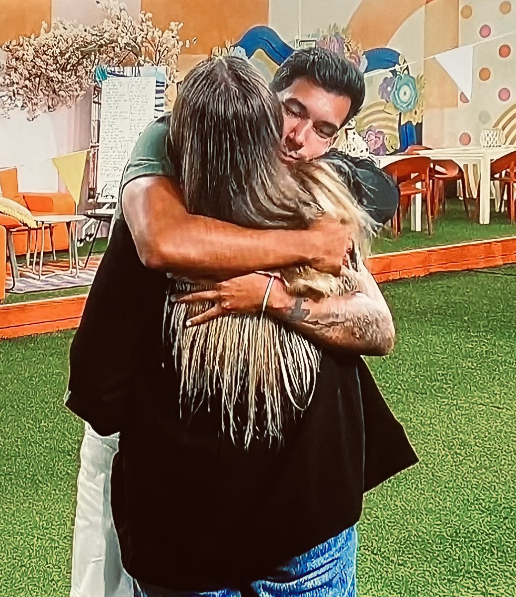 nessce0's tweet photo. a dupla voltouuu ❤️
#bbtvi #teamsanu https://t.co/UDBz0ywNBS