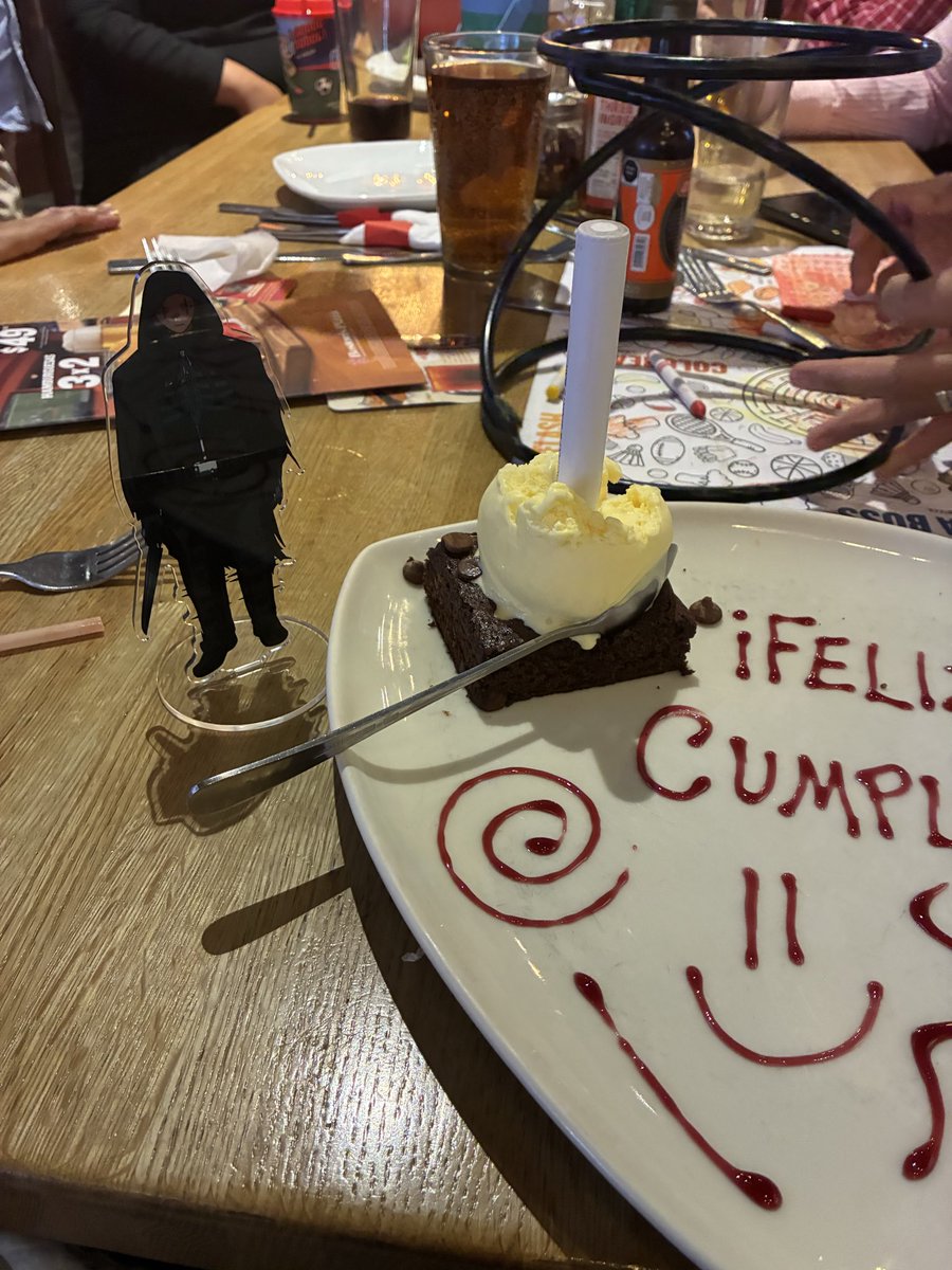 neekisama's tweet photo. Went out for my birthday with Kai https://t.co/1DNGIrVhzl