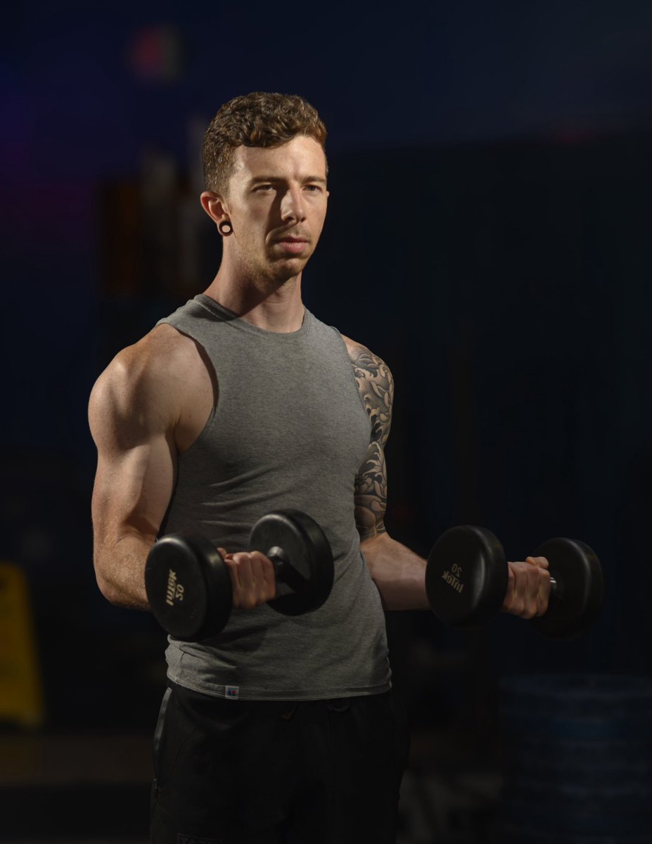 ziggetyzane's tweet photo. First gym shoot in the books. Looking forward to doing more of these. 💪

📸: @KevDFree99 https://t.co/fdPhOwzTpU