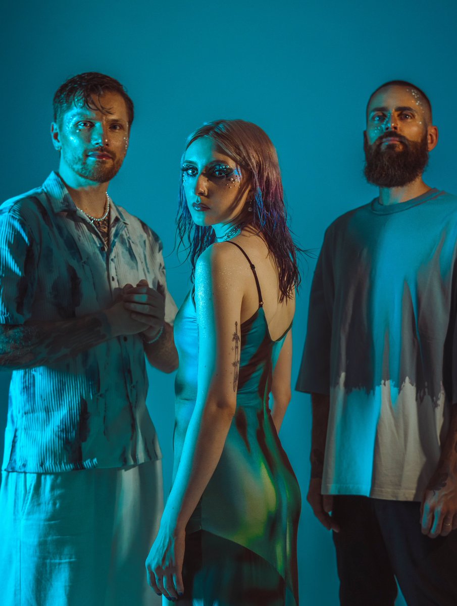 metalrockpunkns's tweet photo. Future Palace - Tidal Waves (Official Music Video) - Future Palace and Century Media Records
https://t.co/NLrSIwH9Xr
@FuturePalaceDE #futurepalace #futurepalaceband #futurepalacemrpn https://t.co/lmDPxkczuR