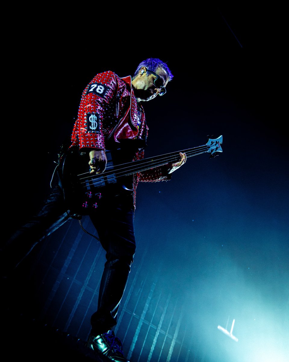 TheOfficialA7X's tweet photo. Thank you, St. Louis. We'll see you tomorrow, Michigan.

📷: Wyatt Boyer https://t.co/nIq26MuAdU