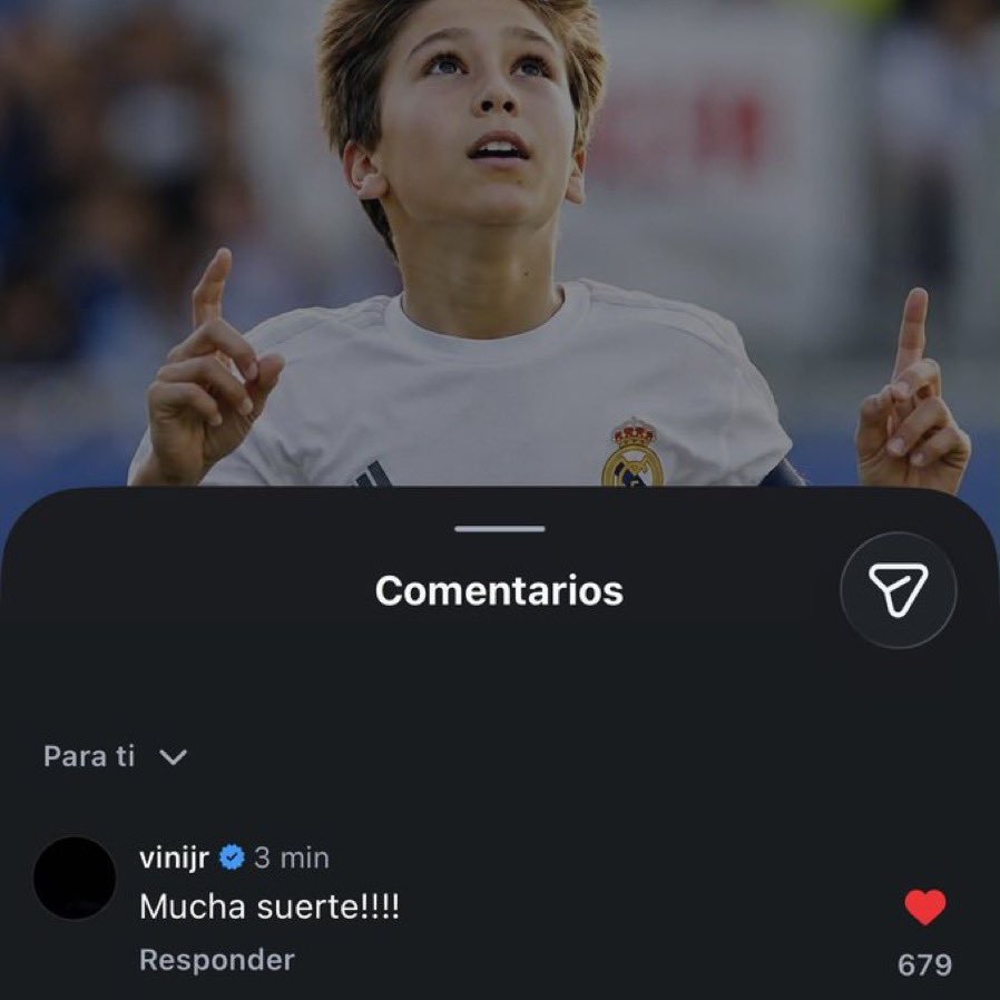 Cr7stianismo_'s tweet photo. ¿Alguien me puede decir por qué el cuarto delantero del equipo no le ha mandado ningún mensaje a Gonzalo? https://t.co/RaH0T1H3Hi