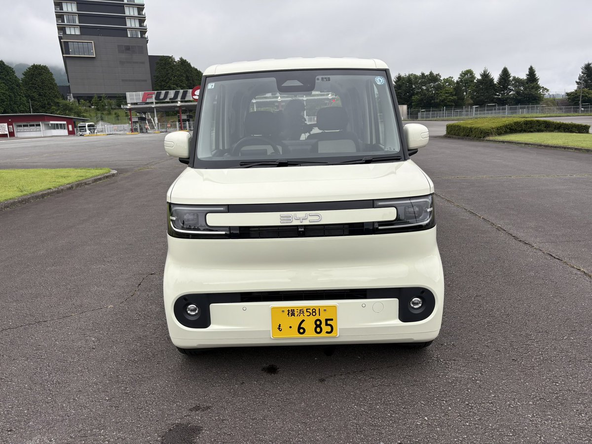 matankee's tweet photo. 話題のラッコちゃん🦦

ハンドリングの確かさ
ステア周りの剛性感
加速制御の緻密さと気持ちよさ
みごとなダンピング

驚いた。

これは試乗する価値ありです。

#byd
#racco
#モーターファンjp にて！ https://t.co/9qBSTvKZf8