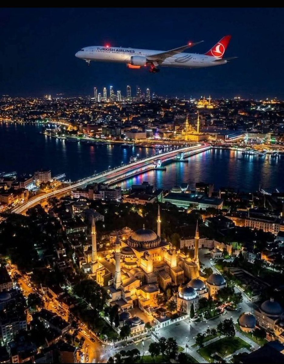 yasarosun04's tweet photo. Gecenin siyahından sonra seher,
Kışın ardından bahar muhakkaktır.
Gecenin de, Seherin de sahibi HAK'tır.
Sabret..
Her imtihanın ardında bir hikmet,
Her bekleyişin ardında bir rahmet vardır.
 ÇÜNKÜ
En güzel vakit, Allah'ın takdir ettiği vakittir. Vesselam

Geceniz hayrolsun
Salı https://t.co/nBuTsPVxAl