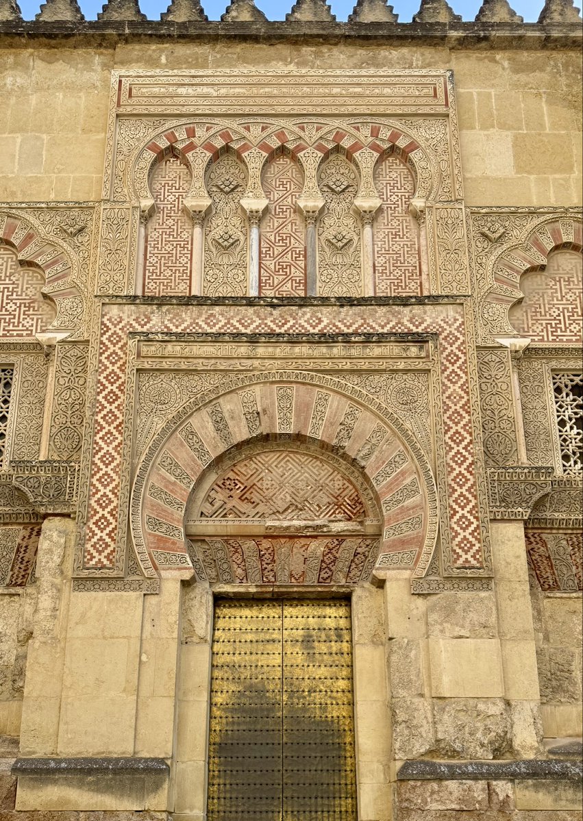 Eurotravel58's tweet photo. The Mezquita in Cordoba Spain 🇪🇸 https://t.co/ZvyY0AVmcd