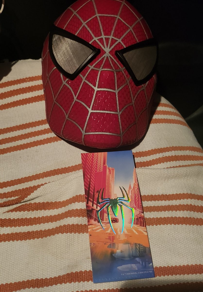 bugravlkn's tweet photo. Özel bilet kalmaz diye üzülüyordum, neyse ki kalmış🕸️🕷️ https://t.co/RB706J7ODJ
