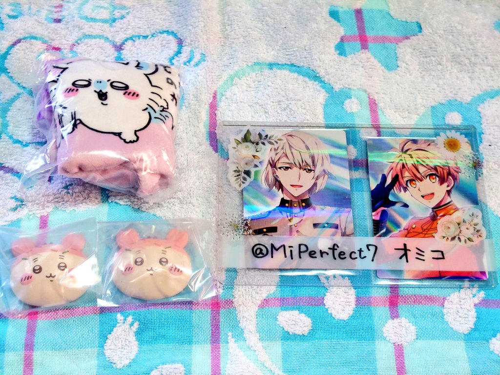 MiPerfect7's tweet photo. @1
【交換】ちいかわ ホイップマグ 巾着ポーチ

譲：➀古本屋2
　　➁モモンガ&amp;古本屋

求：➀くりまんじゅう≫シーサー
　　➁セイレーン&amp;人魚

郵送のみ。
お気軽にお声がけ下さい。 https://t.co/3DlEip9tjn