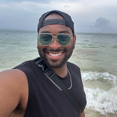 DrTav_'s tweet photo. #NewProfilePic https://t.co/raGmH3bd27
