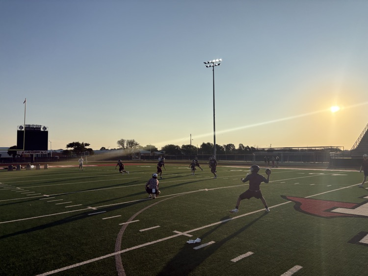HISD_Sports's tweet photo. Great first day for Herd Football!

#HerdONE https://t.co/iBDXYKz9Uc