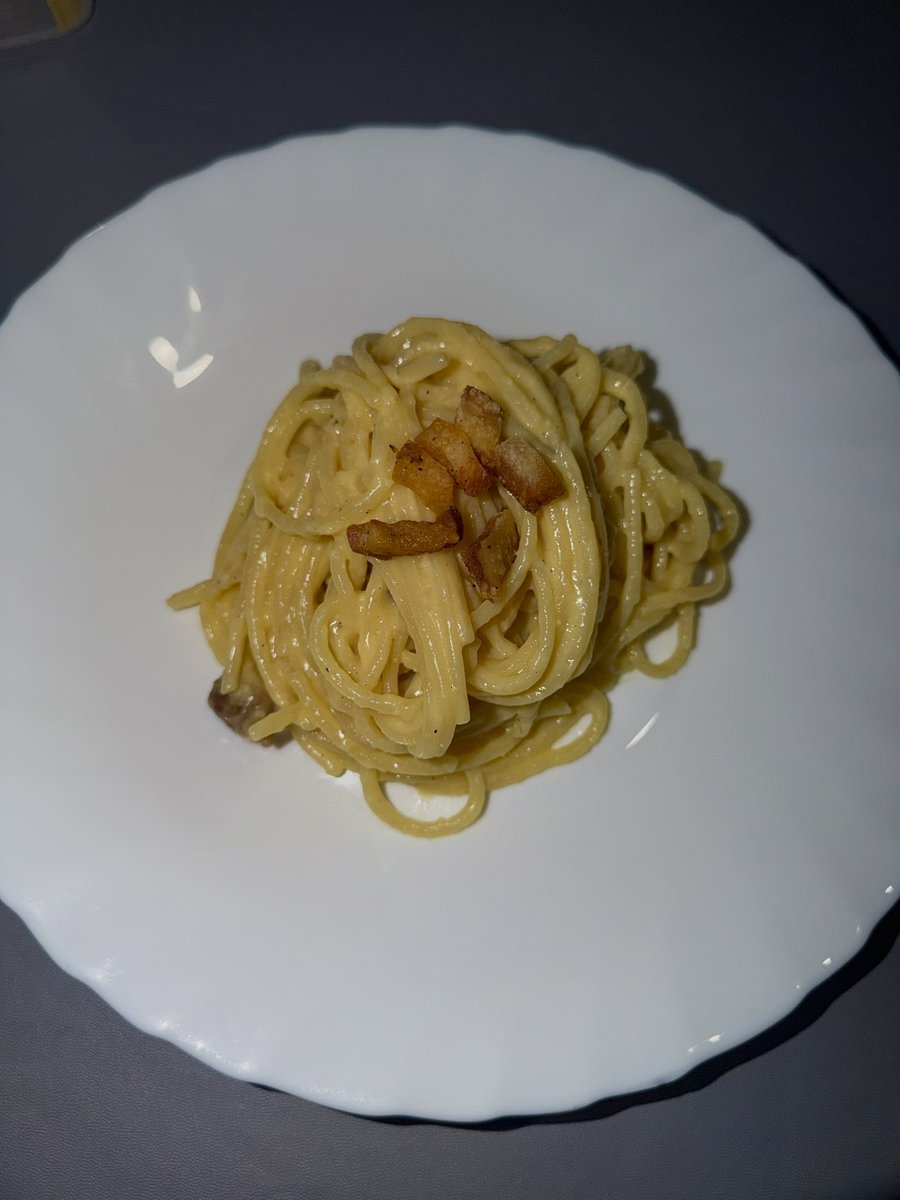 zeudidipalma's tweet photo. 🍝 Serata Carbonara conclusa! 👨‍🍳
Grazie a tutti quelli che sono passati in live e hanno reso la serata ancora più divertente. ❤️

Ora voglio sapere la vostra:
🍝 Voto alla carbonara da 1 a 10?
🤔 Team spaghetti o team rigatoni? ⬇️

#zeudiners https://t.co/hfKnGwgugA