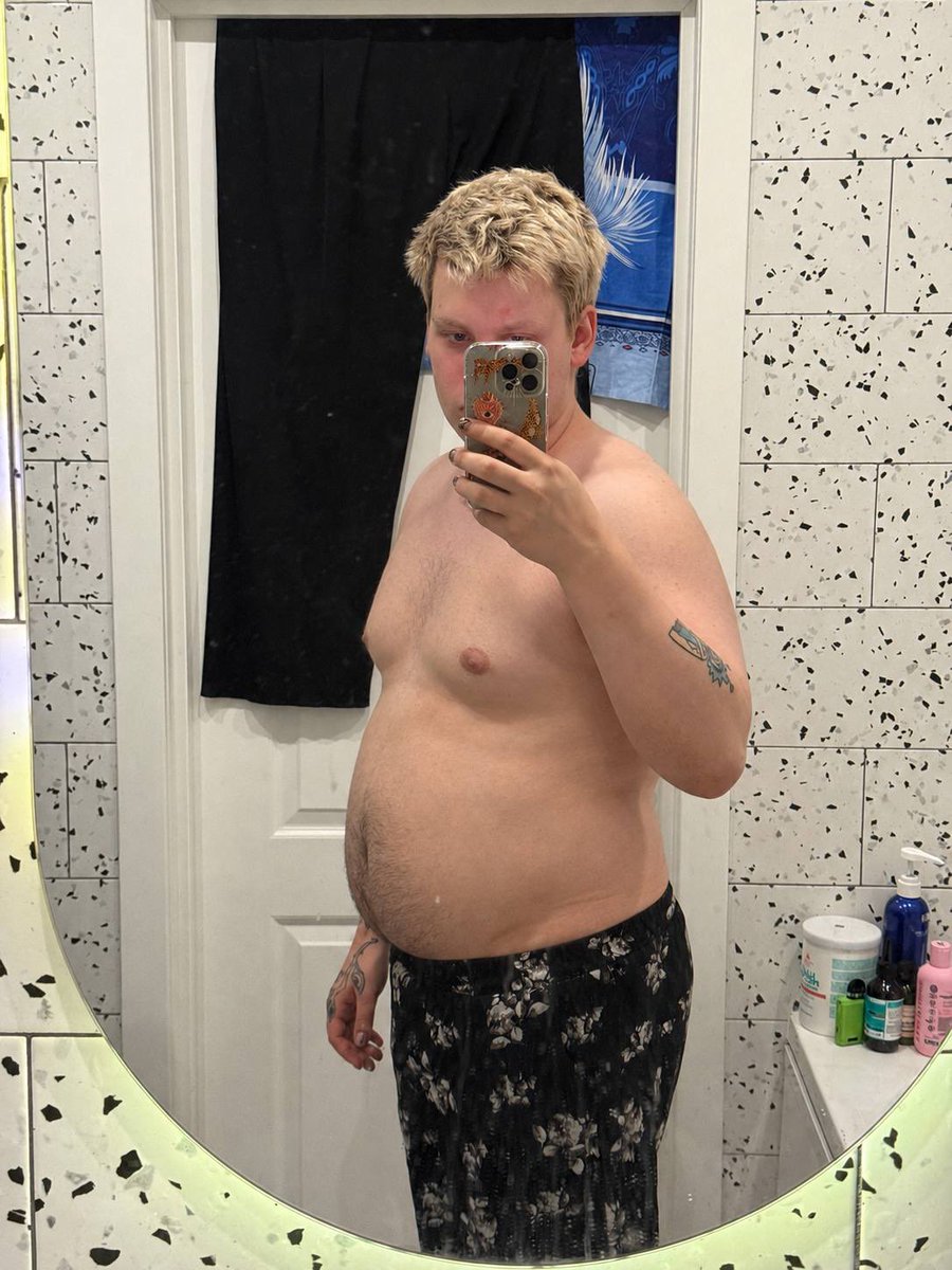 cutegainer_'s tweet photo. I just really like to eat….
#feedee #growbelly #gainer https://t.co/zTs3nW6FST