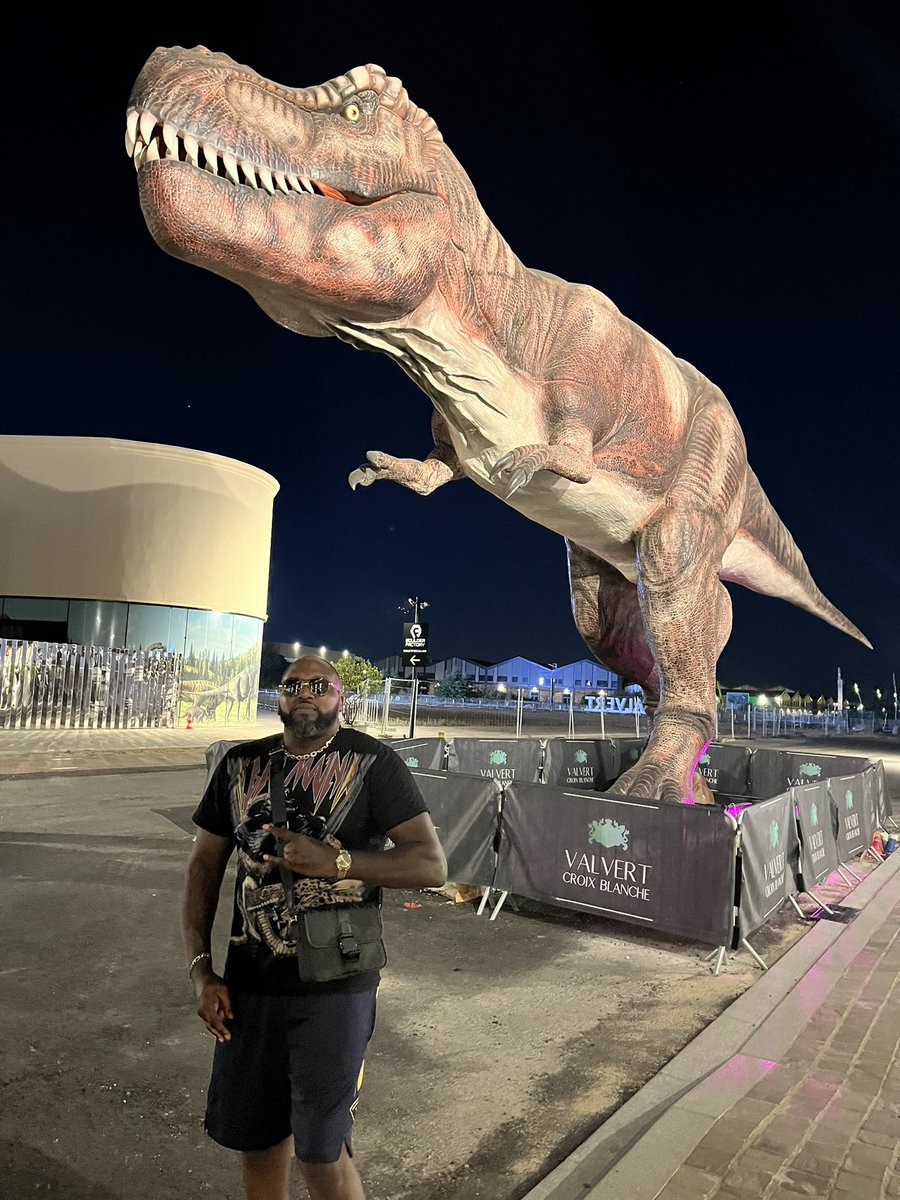 cortex91crime's tweet photo. J’ai acheté un dinosaure !!! https://t.co/QtRukgB3cG