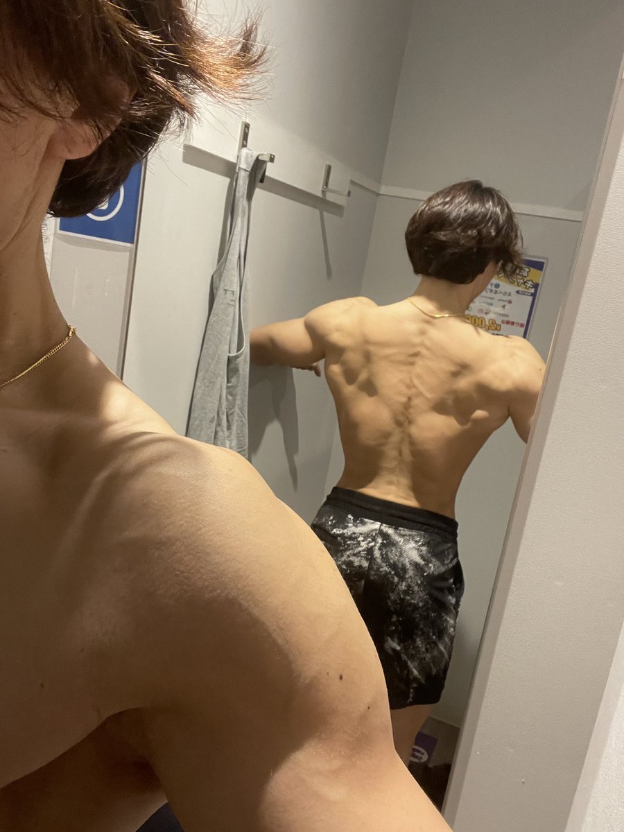 MAMORUbodymake's tweet photo. 昨日はセナキャン🥴

4月の大会終わってからある程度カロリー制限してたけど週末だけ無限解放してた🤫

減量シーズン2に入って無限解放を封印してみる！
減量入って摂取カロリーの底上げじゃい！！

#早くも砂糖が恋しいトレーニー https://t.co/ymjVIrjhBg