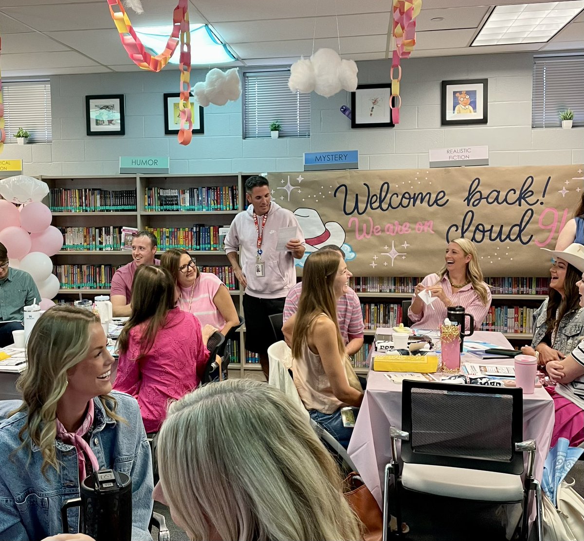 StarnesScholars's tweet photo. We are ready to #RISDDreamOn! 🫶🏼💕 I’m so excited to accomplish big goals and dreams this year with @ms_kochsclass. 🙌🏻

@canyoncreekrisd 
#4thgradeROCKS 
#CougarPride 🐾 https://t.co/znp2oNXw8j