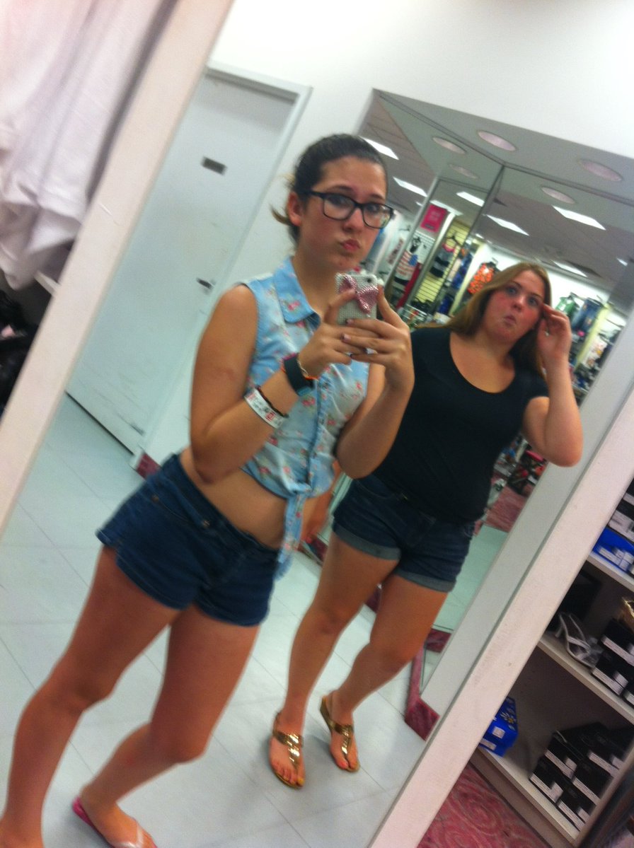 fernfvsed's tweet photo. being 13 in 2013 https://t.co/EG8tT0N4sk