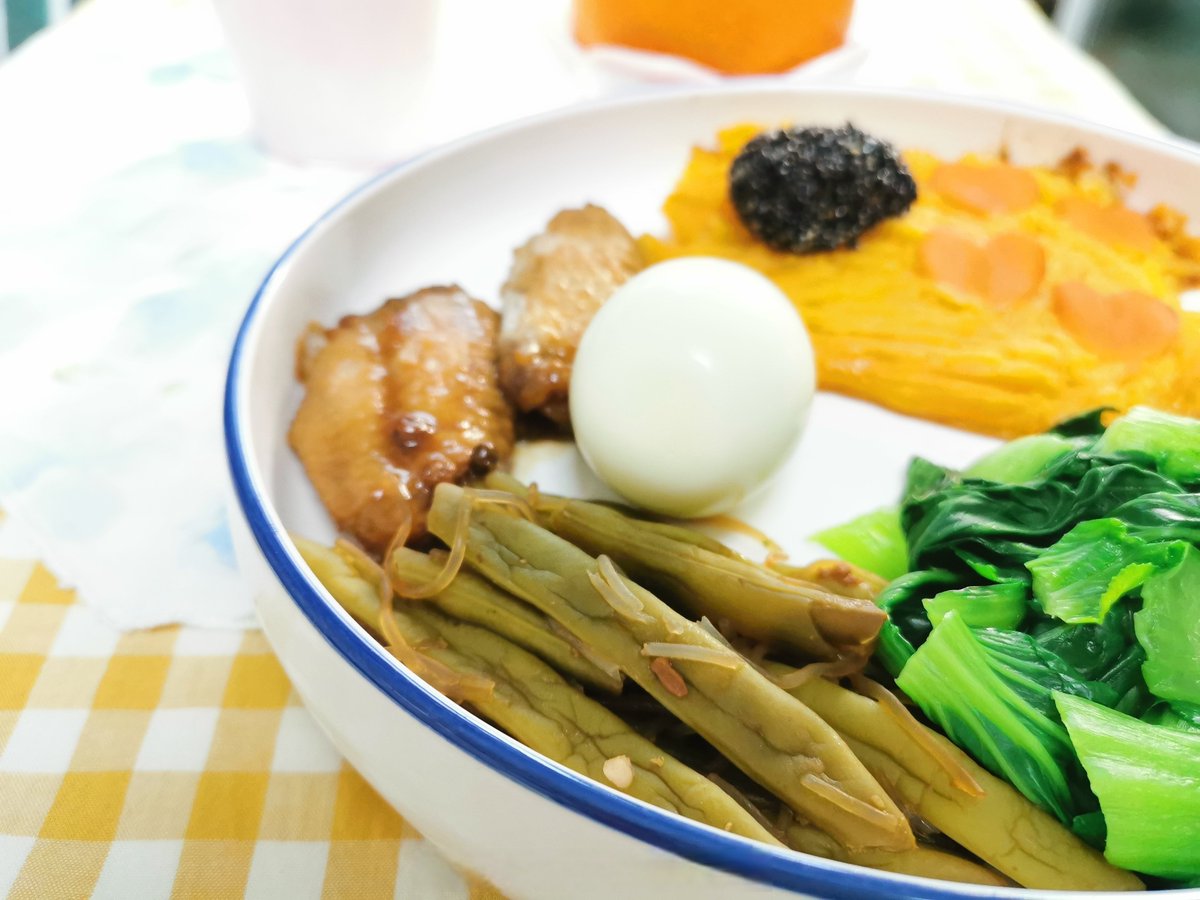 AckermanDe95376's tweet photo. [From takeout every day to cooking my own oatmeal u0026 veggies—small shifts make big happiness! ]， https://t.co/9seOL4hplX