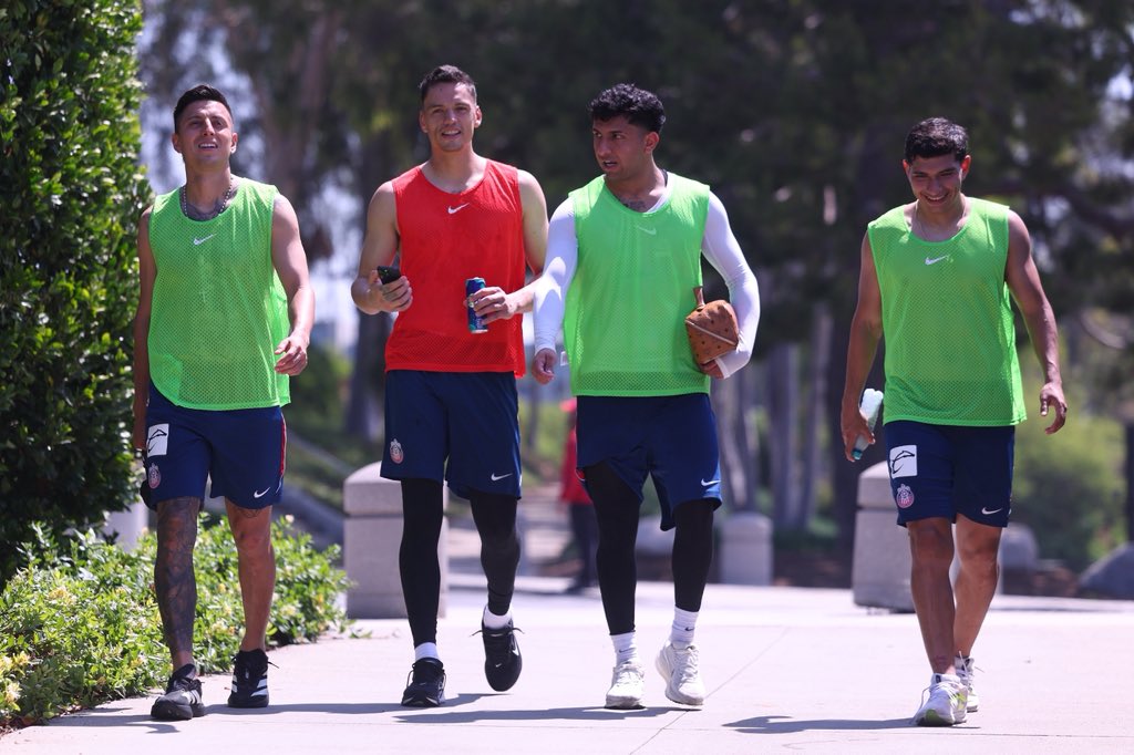 Chivas's tweet photo. 🇦🇹😍❤️ https://t.co/YcHeNcVtDJ