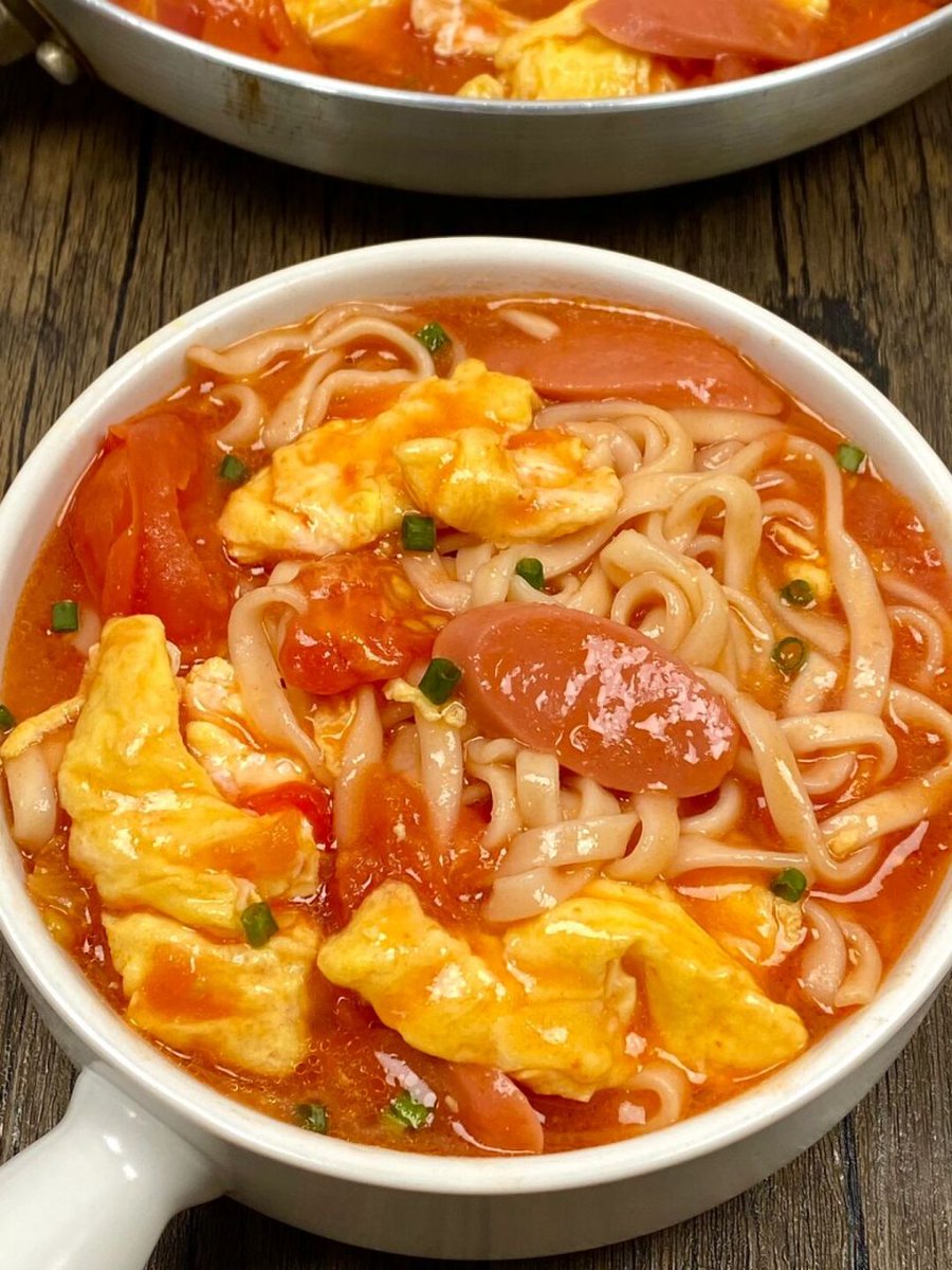 Jjsksnyyj's tweet photo. [下班5分钟搞定的番茄鸡蛋面，酸香暖胃，连汤都喝光了！]， https://t.co/s3MK8xtW2f