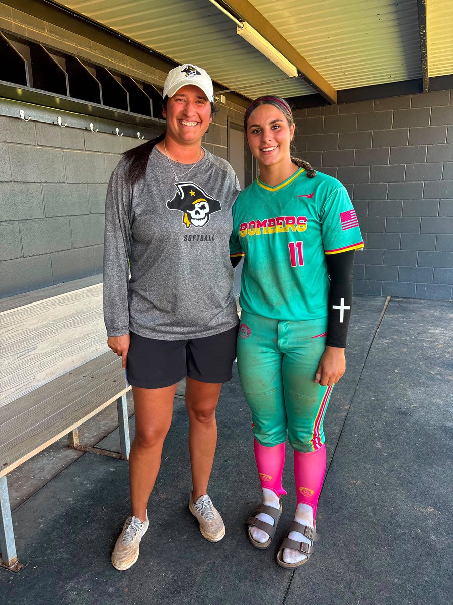txbomberslopez's tweet photo. 2029 #11 Catherine Van Nordheim is making the most of every opportunity! 

Thank you to the Southwestern coaching staff for an awesome camp and the chance to showcase her game. 
Cat continues to work, grow, and push toward the next level!

Keep chasing greatness, Cat! https://t.co/GDY7ZuuHJl