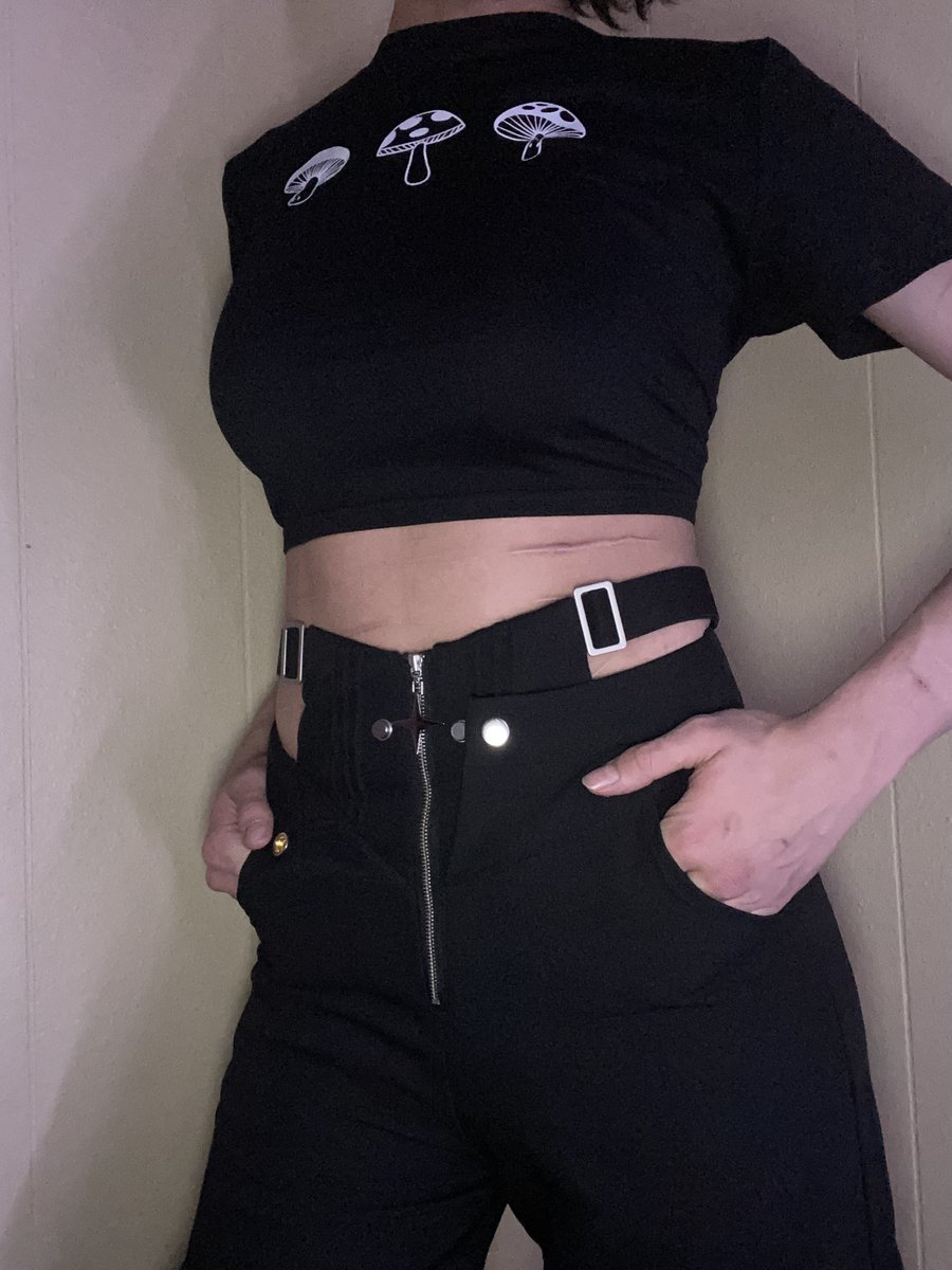 slendergagslut's tweet photo. Do you like my outfit? https://t.co/CHhnFIJ0xD