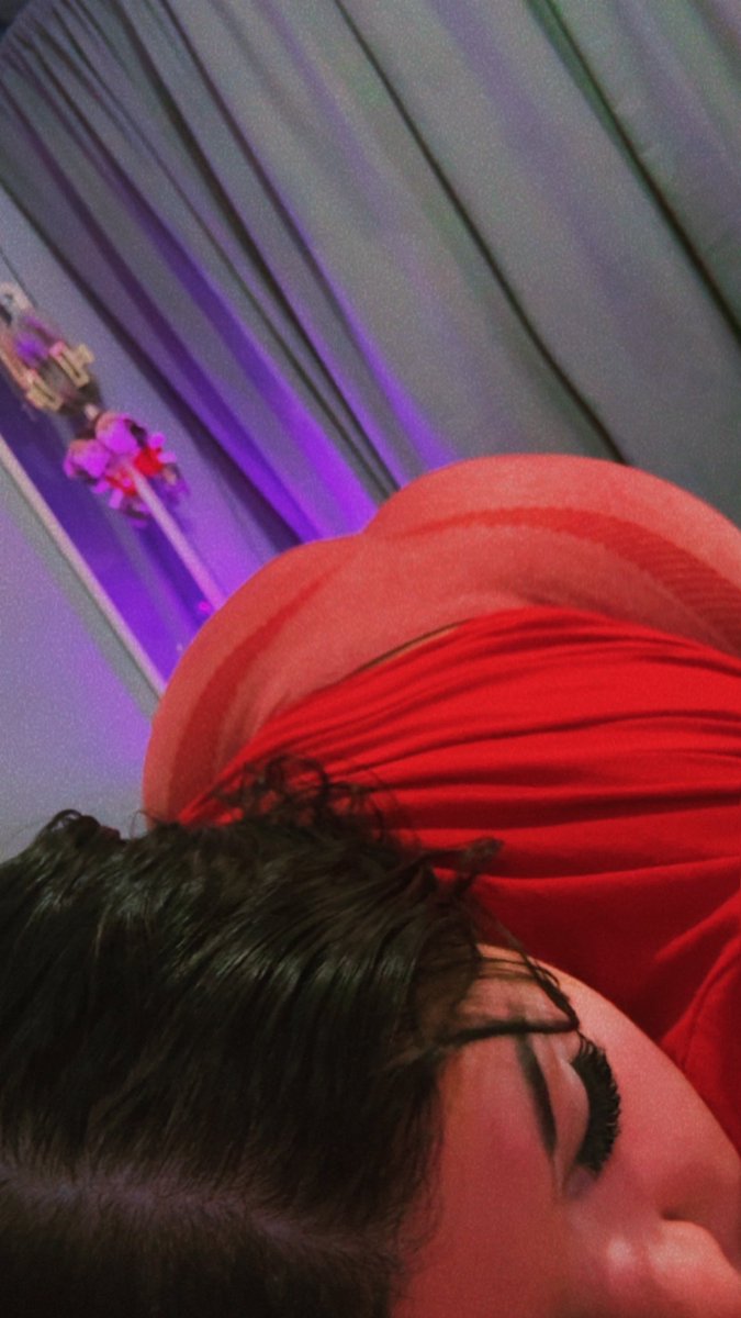 cxsuwu's tweet photo. Me quito el short? 
Quieres ver la tanga roja que traigo puesta 🔥
https://t.co/nD4fP41sn8 https://t.co/30qB4pcklZ