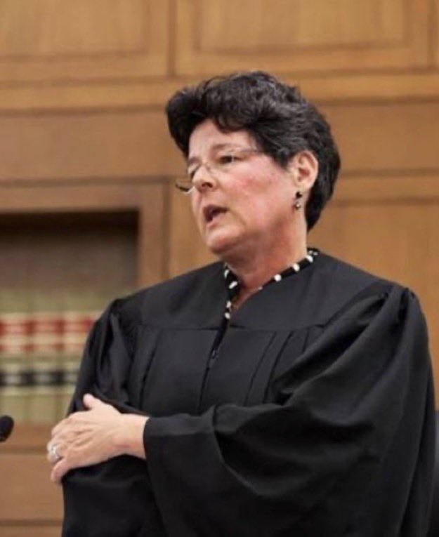 Brookltnwilliw's tweet photo. 🚨 IT'S OFFICIAL: Articles of IMPEACHMENT were just filed against rogue Judge Allison Burroughs for IGNORING the Supreme Court’s ruling 

IMPEACH ALL ROGUE LIBERAL JUDGES

AMERICA IS CLOSED https://t.co/xXEg2ZmT0i