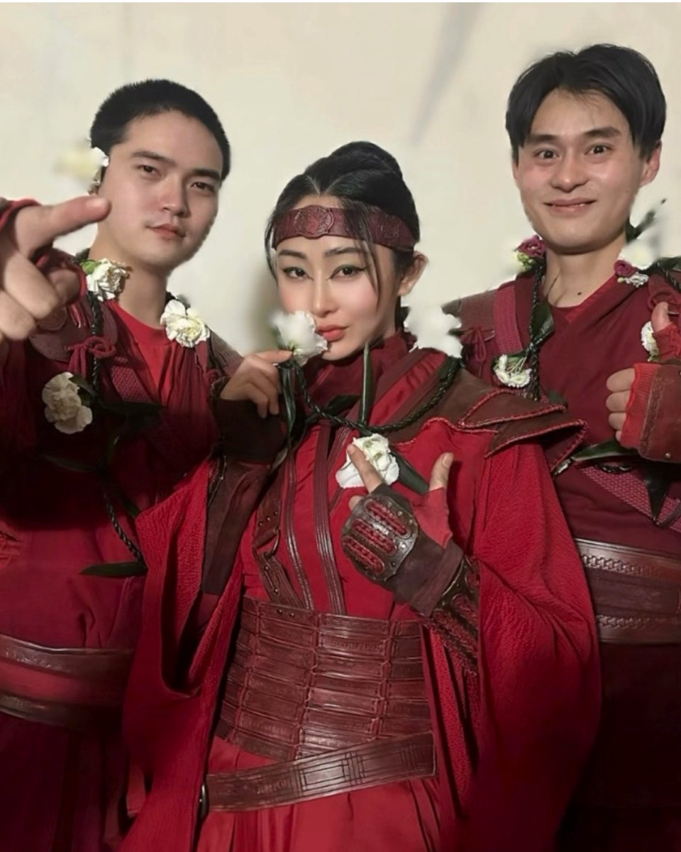 MCU_Portal's tweet photo. Behind-the-scenes of The Hand from #SpiderManBrandNewDay! ⚔️ 🥷 

What did you think of their fight scenes?

Via: snow_fanxiaoshuang | IG https://t.co/YT0llYgEXt