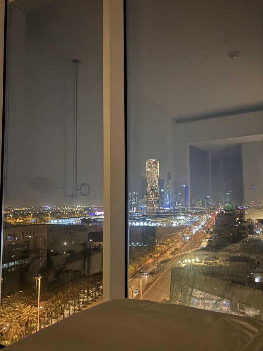 xgH729's tweet photo. ماقدر انام واسيب المنظر https://t.co/Vc1b3DTkSj