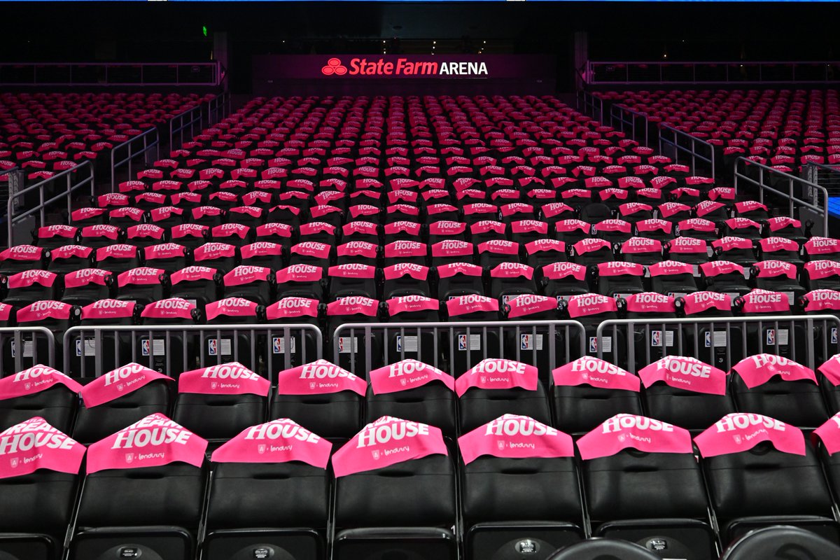 AtlantaDream's tweet photo. The stage is set 🩷 https://t.co/dCuXMfwZPB