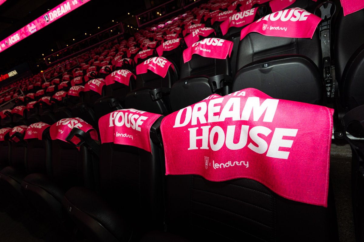AtlantaDream's tweet photo. The stage is set 🩷 https://t.co/dCuXMfwZPB