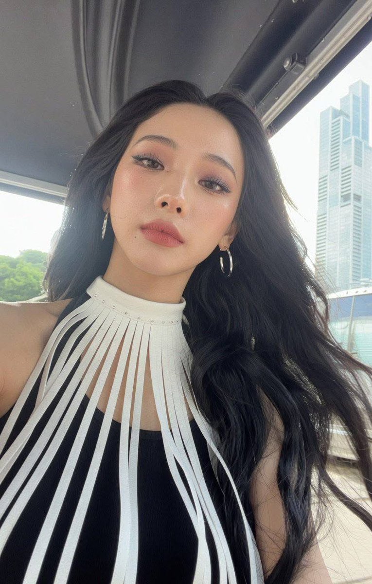 thinkbluuu's tweet photo. her 🫶🏻🖤 https://t.co/ClMLyMg1wD