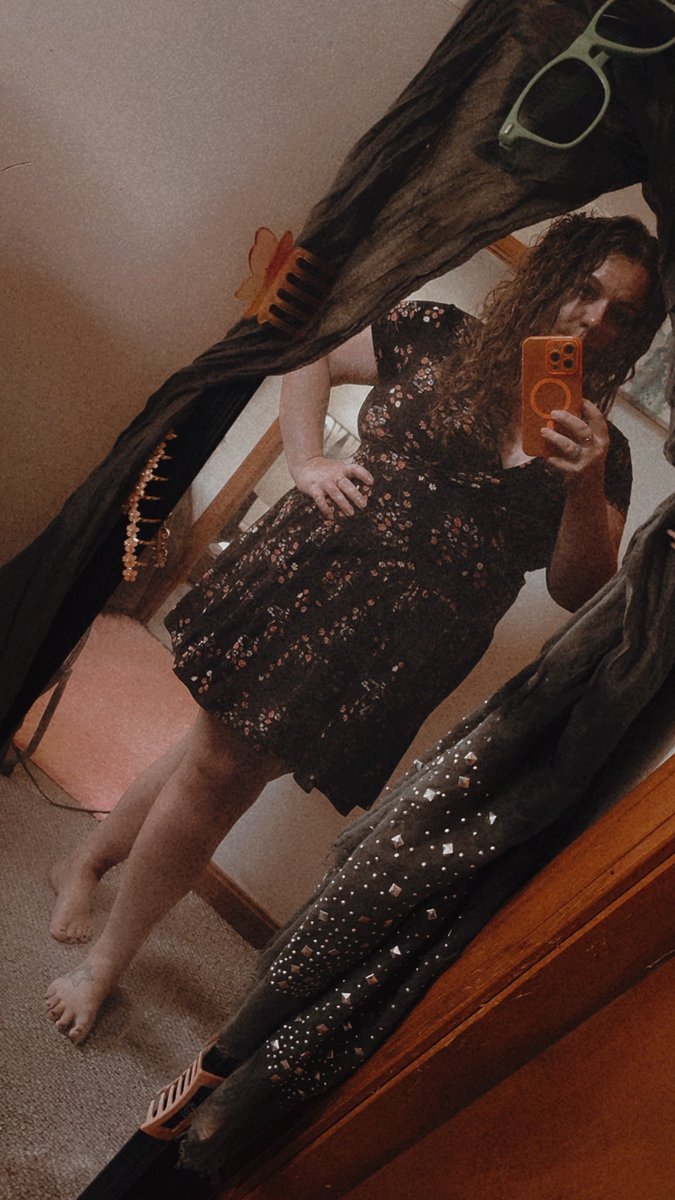 Samantha12Sue's tweet photo. #curvy #MidSize #SmallFat #dress #happy https://t.co/BuaAdGUdsa