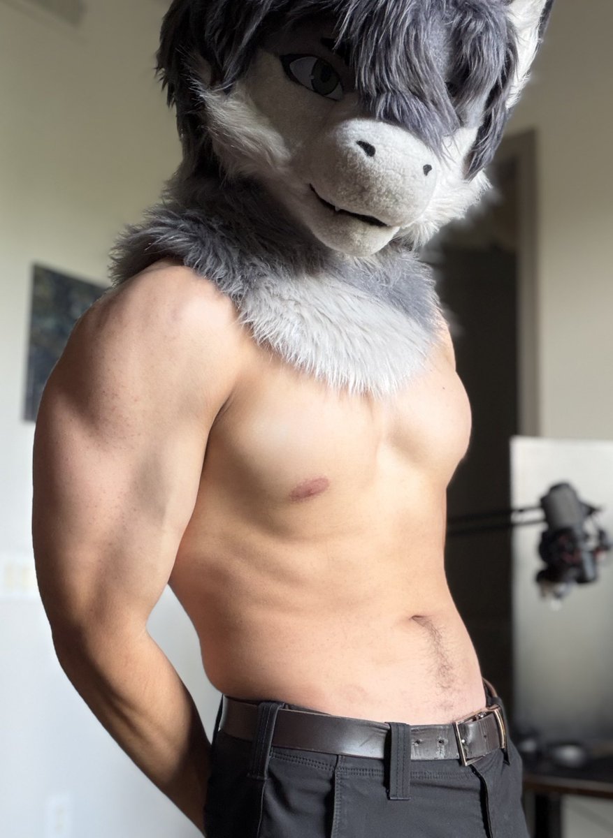 OGControllerGuy's tweet photo. This is my morning face,
Monday pump day or something https://t.co/fGiEKfWvWA