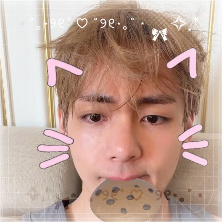 KiryThv's tweet photo. Holiiis busco mutis para interactuar y amigar. 🎀 ⋆˙⟡

⭒ principalmente estoy acá por bts, pero también escucho Selena Gomez, Chase Atlantic, Arctic Monkeys y nsqk.
⭒ cualquier #subtwt, mientras no rebajen gustos, todo bien. y yap, les regalo gomitas sisi🍬
#kpoptwt https://t.co/1pTjr9jLL3
