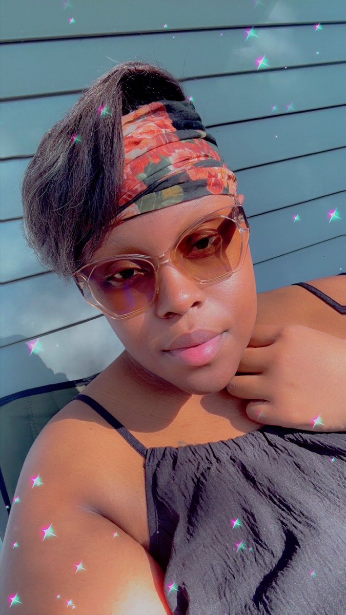 yvonnethepisces's tweet photo. Sun-kissed ☀️☀️☀️ https://t.co/j1NwIUwUSs