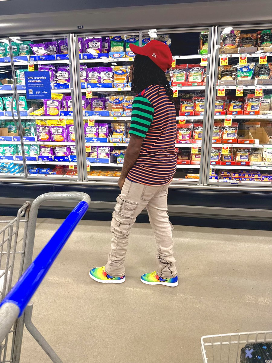 steph2solid's tweet photo. I like my bitches fine and gay fr🏳️‍🌈 https://t.co/qyuvsSbwkn