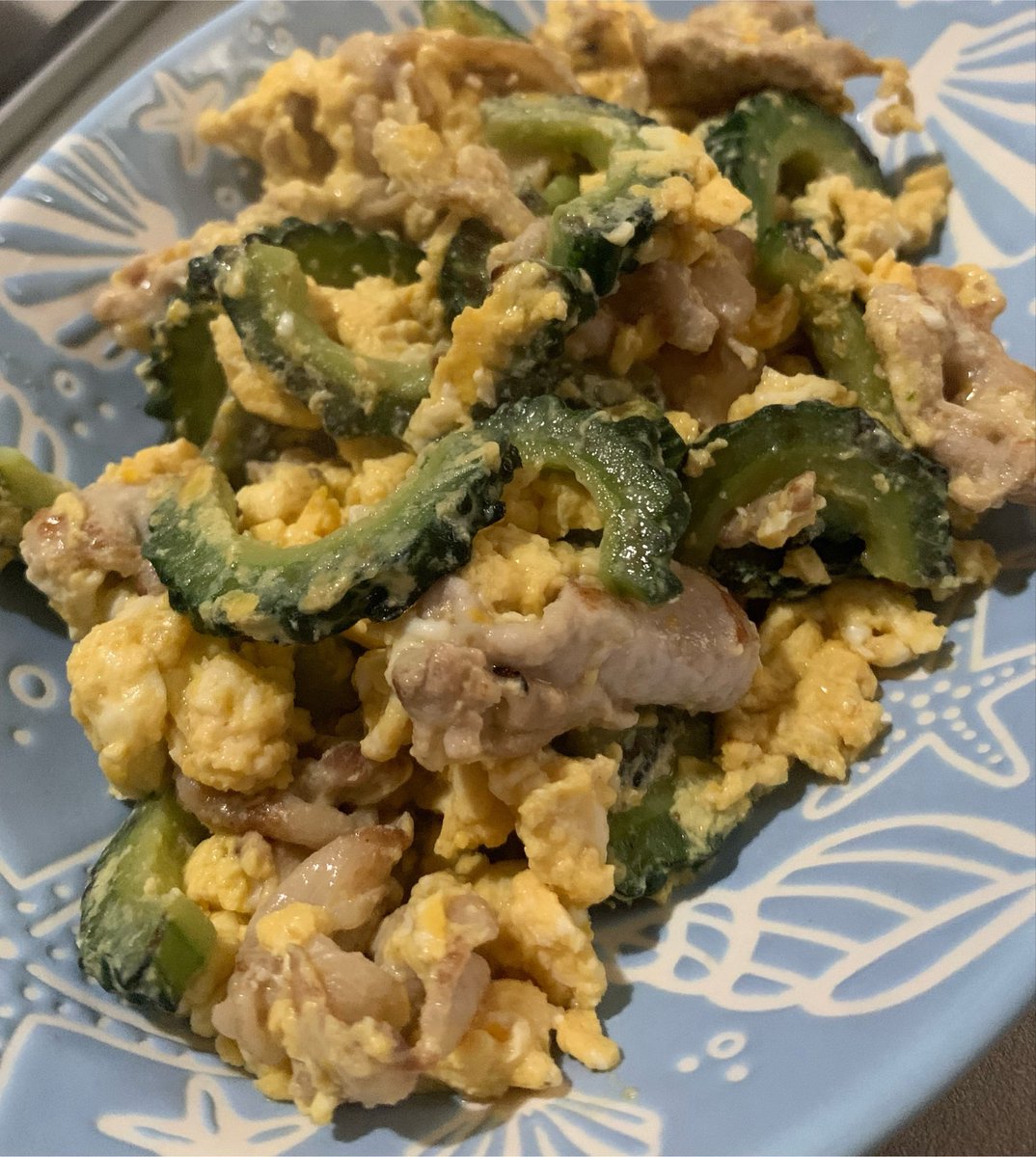 samushiman's tweet photo. 今日もゴーヤ。本当はお豆腐も入れたい https://t.co/Tt91sbJk03