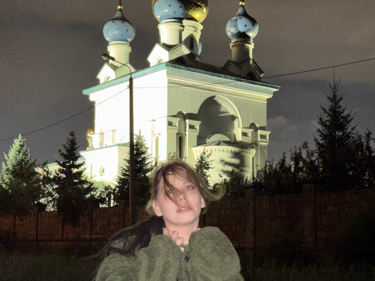 yoonbrndf's tweet photo. ну а пока так https://t.co/diN0j9xFdV