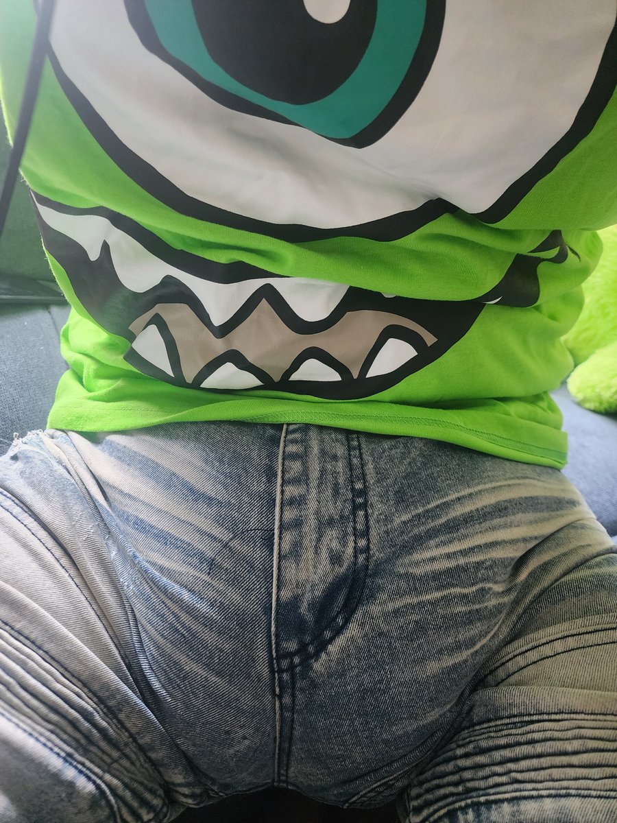 BaahdBoiGoonie's tweet photo. But on the flip side here is a few pics of my morning fit and doing chores 😋. #PaddedLife #diaperbois #diapersexual #diaperfriends #abdl https://t.co/eAKab9iaEV
