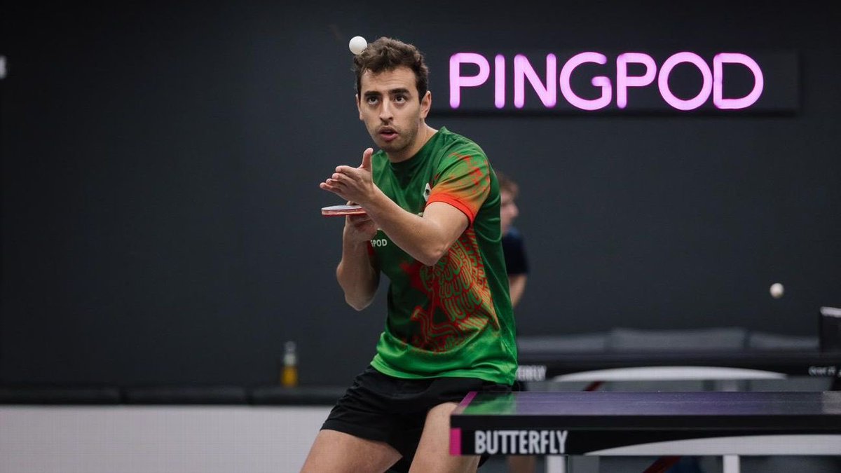 OlimpismoMex's tweet photo. ¡Medalla de oro! 🥇🇲🇽

Llegó el primer oro en Tenis de Mesa 🏓 

Marcos Madrid, Rogelio Castro, Jorge Buenrostro y Darío Arce se impusieron 3 partidos a 1 a Cuba en la final de la prueba por equipos varonil. 

Resultados:
Marcos Madrid/Dario Arce🇲🇽 11-8, 11-5, 11-9 a Campos/Pereira🇨🇺
Rogelio Castro🇲🇽 11-9, 11-7, 9-11, 9-11 y 11-6 a Adrián Pérez🇨🇺
Darío Arce🇲🇽 11-13, 11-8, 9-11 y 3-11 ante Andy Pereira🇨🇺
Marcos Madrid🇲🇽 11-4, 9-11, 11-3 y 11-3 ante Adrián Pérez🇨🇺

🥇 México🇲🇽 
🥈 Cuba🇨🇺 
🥉 República Dominicana🇩🇴
🥉 Puerto Rico🇵🇷