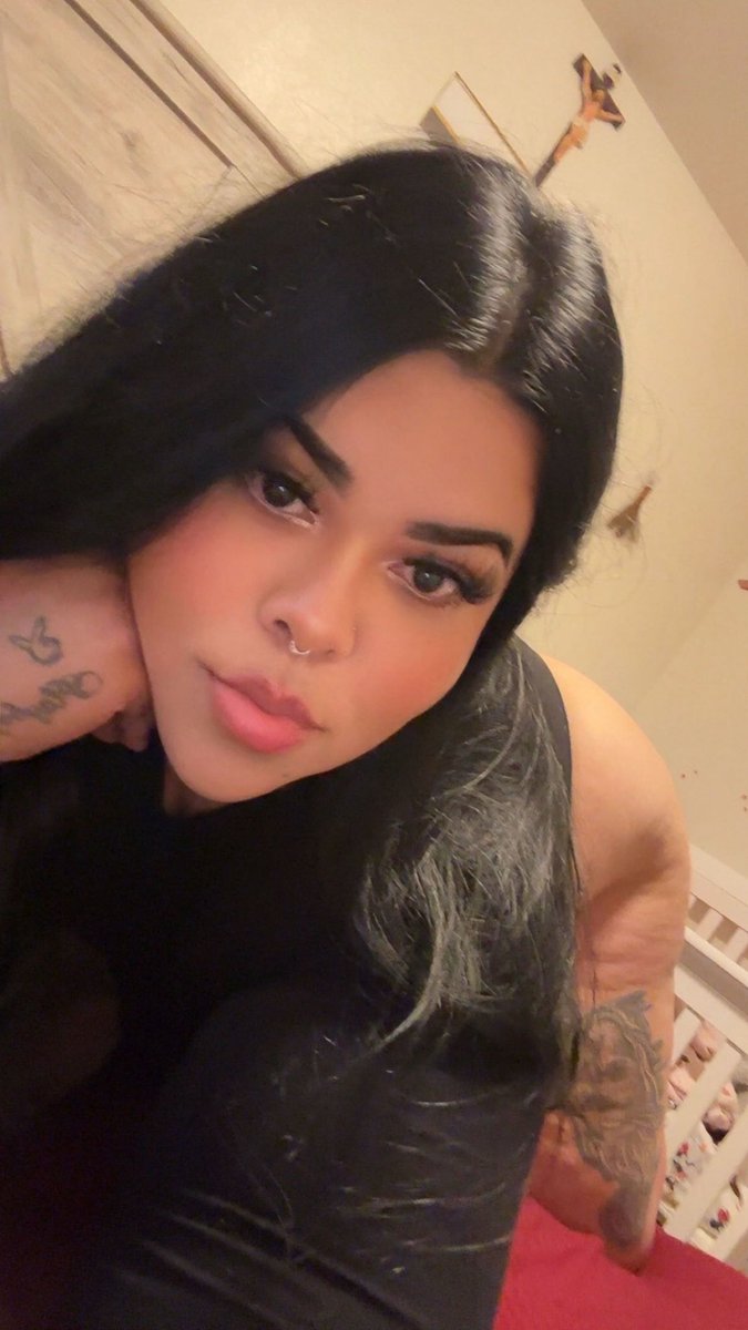 Chavezthaman's tweet photo. 😈 #nsfwtwtًً #candidass #latina #explore #milf https://t.co/6tu6eXWQTa