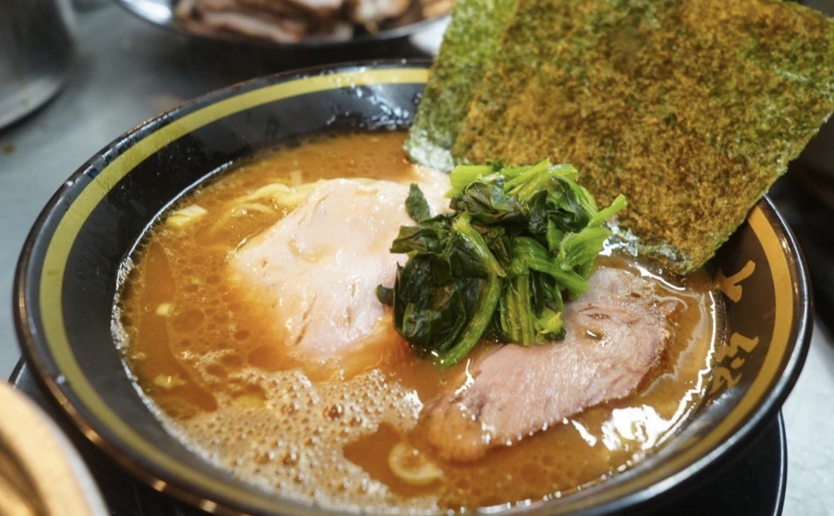 daisouya001's tweet photo. おはようございます🌞8月4日火曜日！本日も通常通りオープン！営業開始は10時からです！張り切って仕込み入ります
📝当店のラーメンは米に合います！ライスセットでお召し上がりください♪スタッフ一同沢山のお客様のご来店を心よりお待ちしております♪
＃大総家 https://t.co/T5gAQIMeKF
