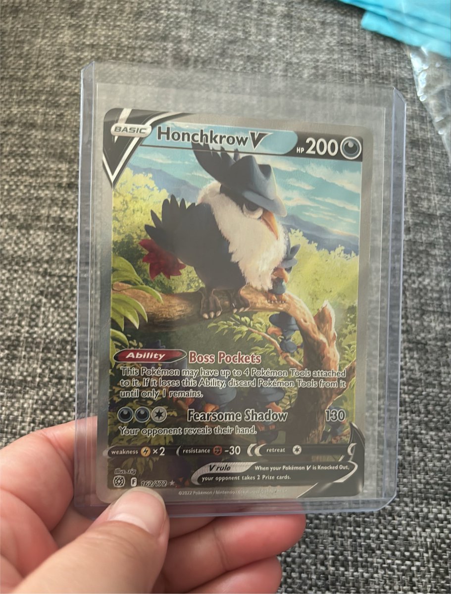 ZayesPelekai's tweet photo. @BenGermanButter Honchkrow came in perfect! Shipped quickly and super protected, thank you for the new addition! https://t.co/T2S6Lxlonq