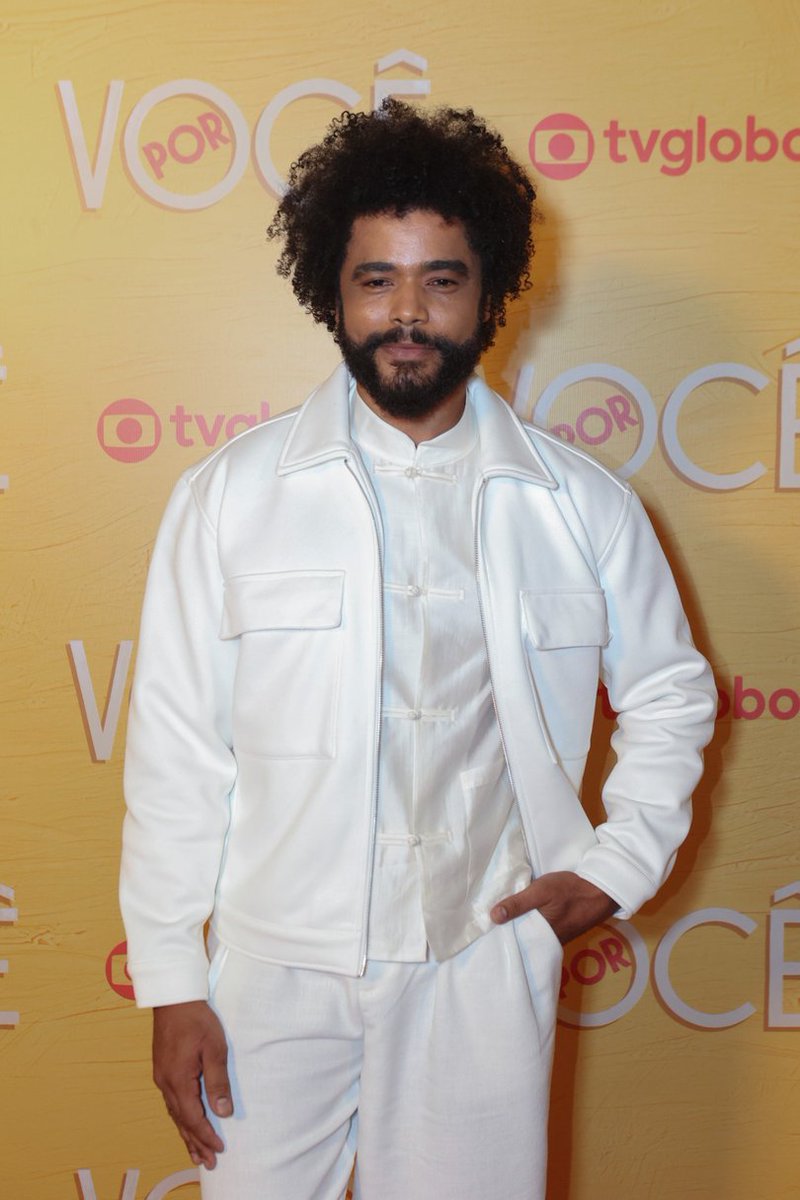 forumeplay's tweet photo. Diogo Almeida na festa de lançamento de #PorVocê.

📷 Lucas Teixeira/Globo https://t.co/2bLMJ4sRdb