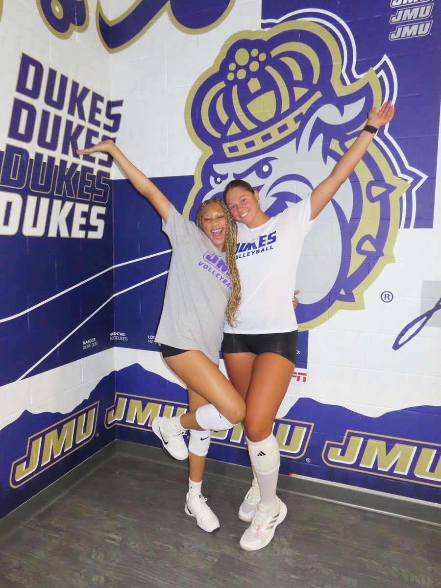 jermolineyvb's tweet photo. Not officially on campus yet but camp was AWESOME!! 💜 @JMUVolleyball #GoDukes https://t.co/yR27ClAu37