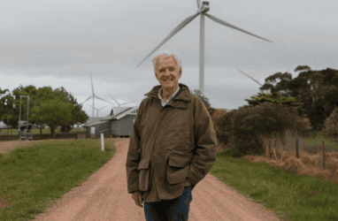 SolarFred's tweet photo. Renewables and electrification help build farm resilience amidst the fuel and fertiliser crisis #energysky -- via Renew Economy: https://t.co/iZXUafxEyz https://t.co/wZ58owAXdZ